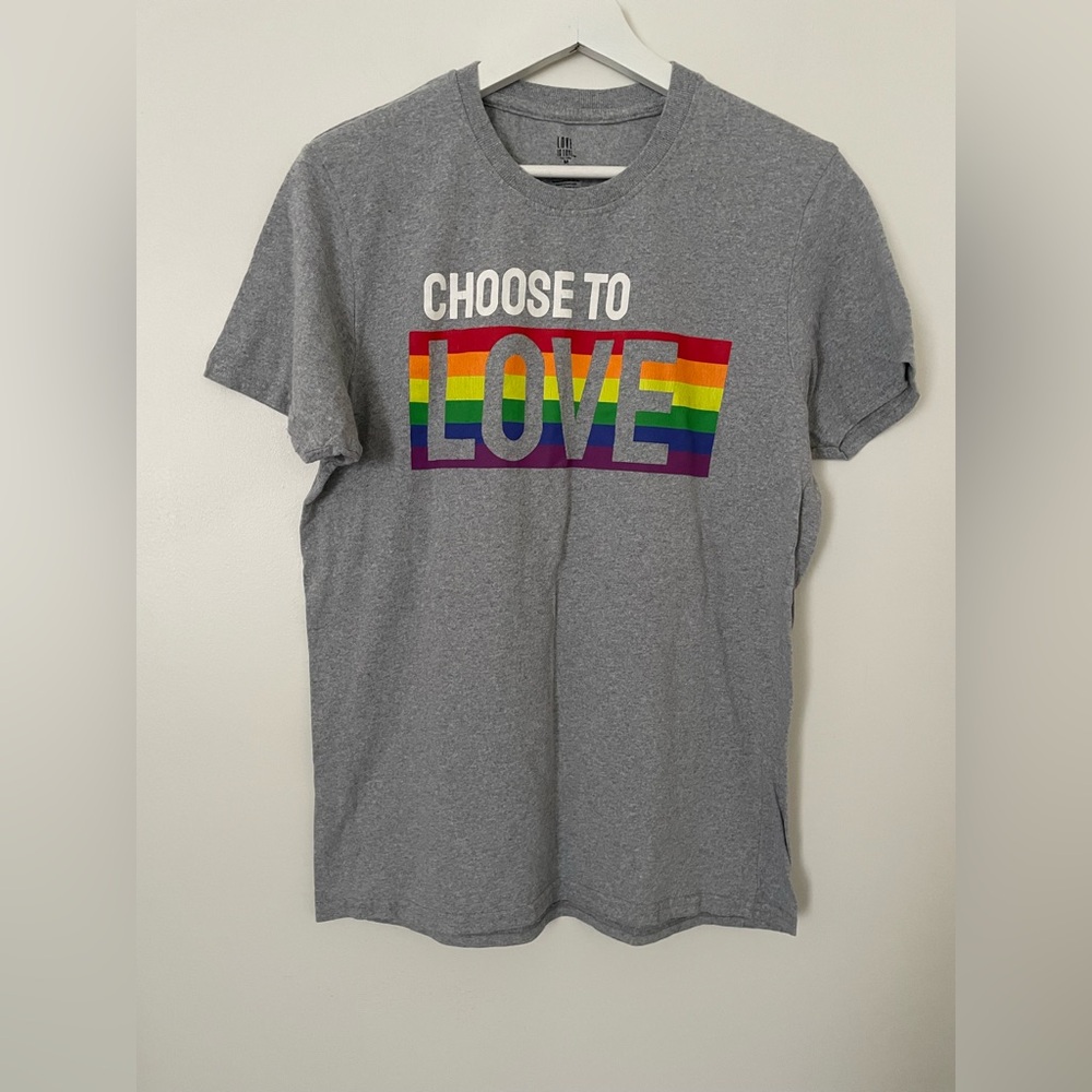 Gray 'Choose to Love' T-Shirt